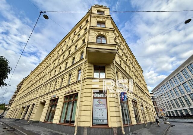 метро Чернышевская Пески пер Дегтярный 26 округ Смольнинское фото