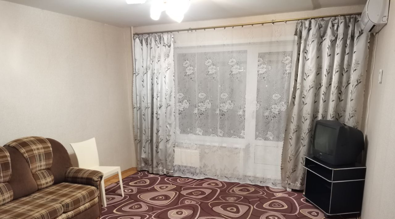 квартира г Тольятти р-н Автозаводский 2 квартал ул Дзержинского 75 фото 3