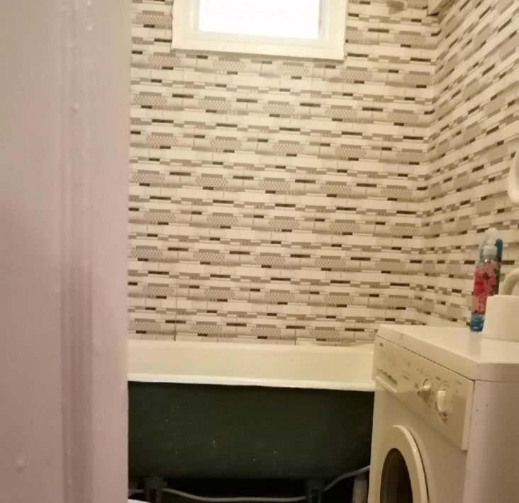 квартира г Саратов р-н Заводской ул. Имени Г. К. Орджоникидзе, 8 фото 15
