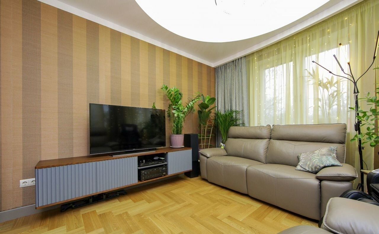 квартира г Калининград р-н Центральный ул Сержанта Колоскова 8 фото 2