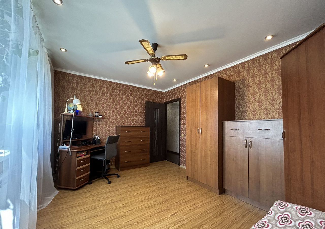 квартира г Абакан ул Крылова 106к/2 фото 9