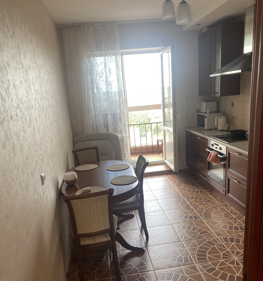 квартира г Омск Северная 24-я, 204 к 1 фото 2