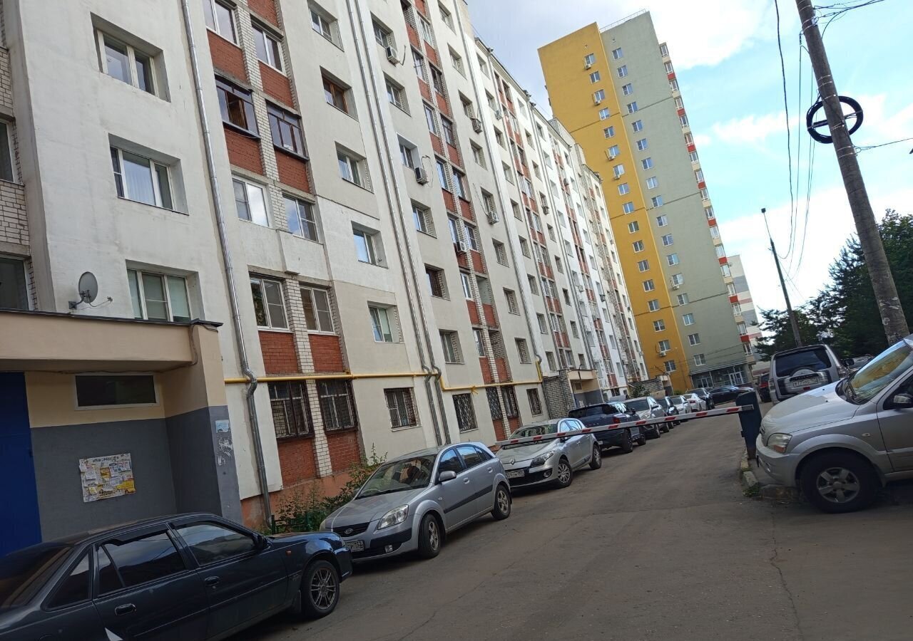 квартира г Нижний Новгород р-н Приокский ул 40 лет Октября 7б фото 4