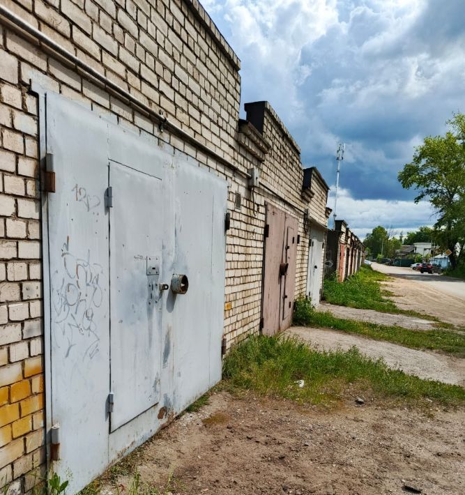 гараж г Тверь р-н Заволжский ул Красина 53 фото 1