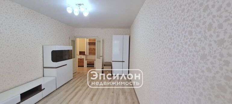 квартира г Курск р-н Центральный пр-кт Хрущева 28 фото 1