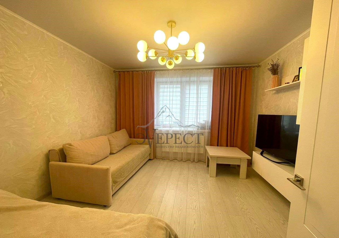 квартира г Старый Оскол мкр-н Степной, 32Г фото 1