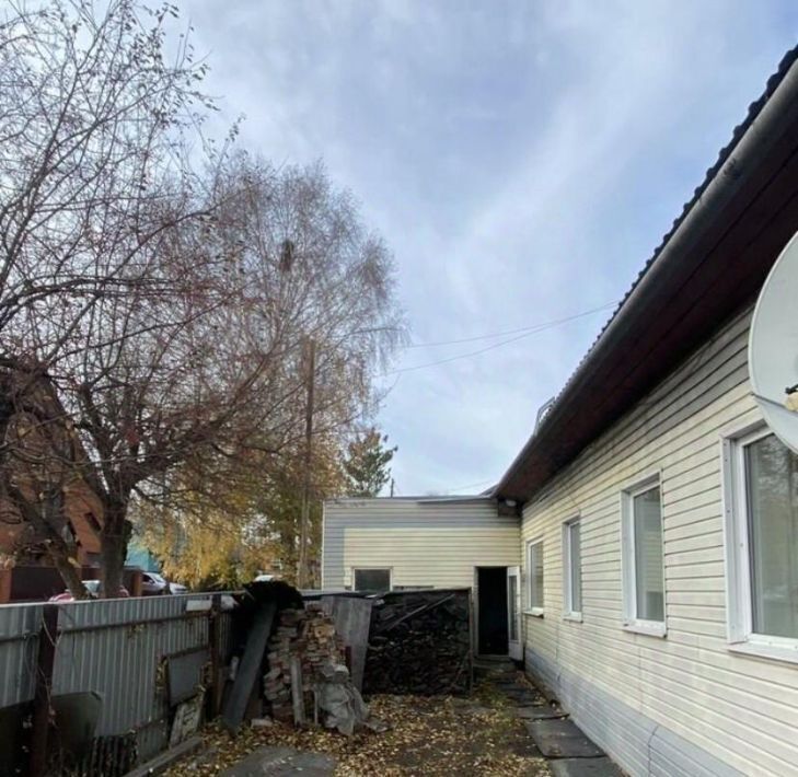 дом г Белово пгт Инской ул Загайнова 9 фото 2
