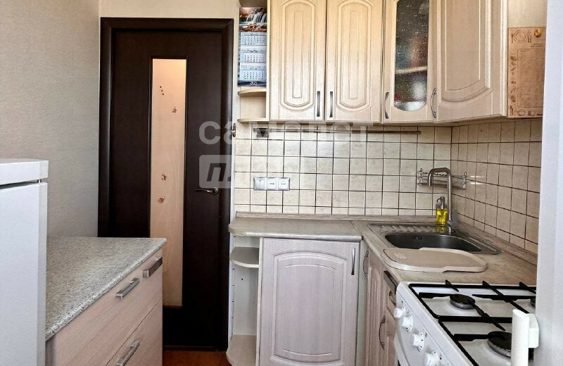 квартира г Омск Заозёрный пр-кт Менделеева 12 фото 4