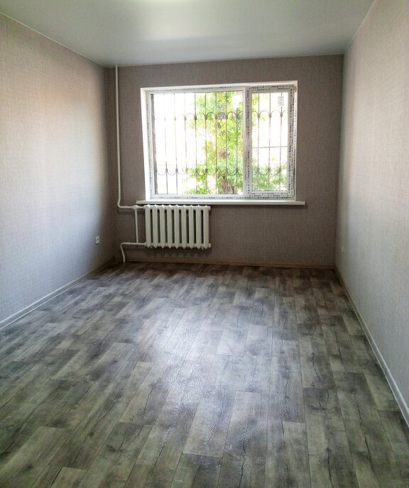 квартира р-н Ейский г Ейск ул Коммунистическая 49/6 фото 4