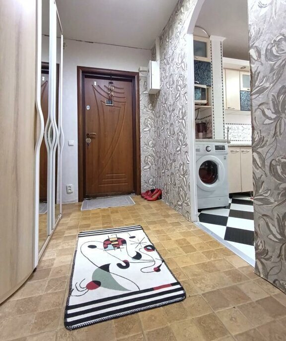 квартира г Евпатория пгт Мирный ул Сырникова 29 фото 3