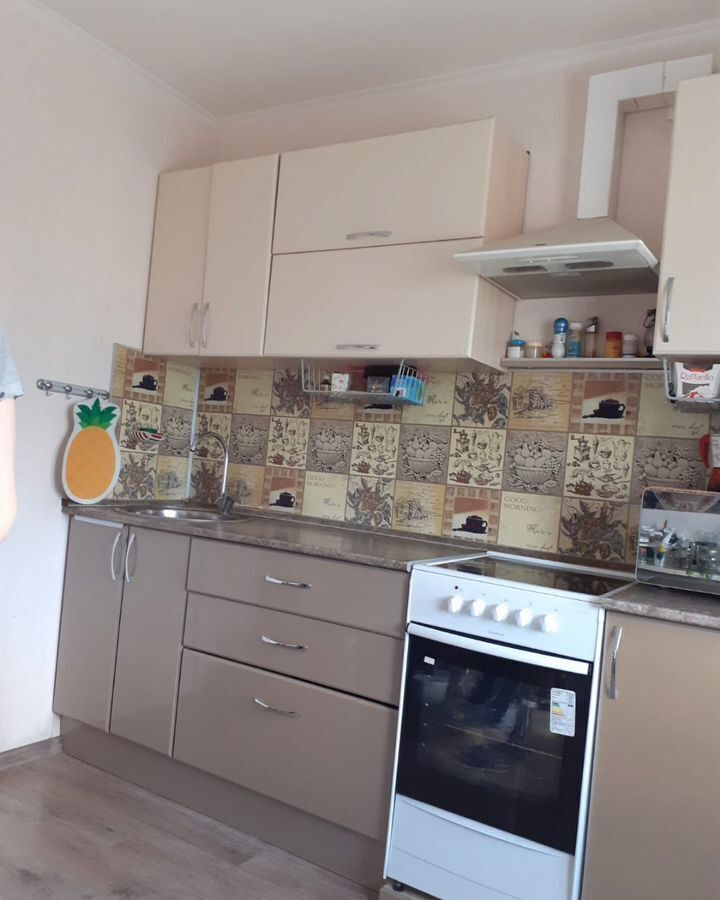 квартира г Тольятти р-н Автозаводский ул Тополиная 10 фото 3