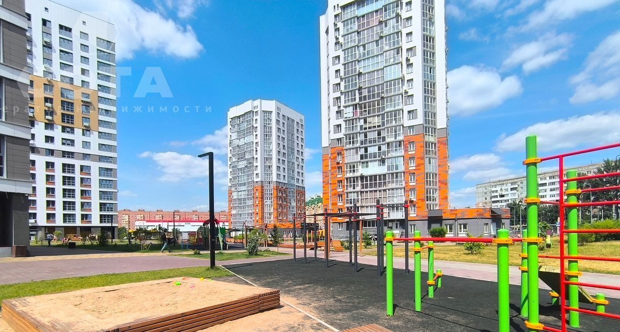 квартира г Омск р-н Кировский ул 70 лет Октября 3б фото 1