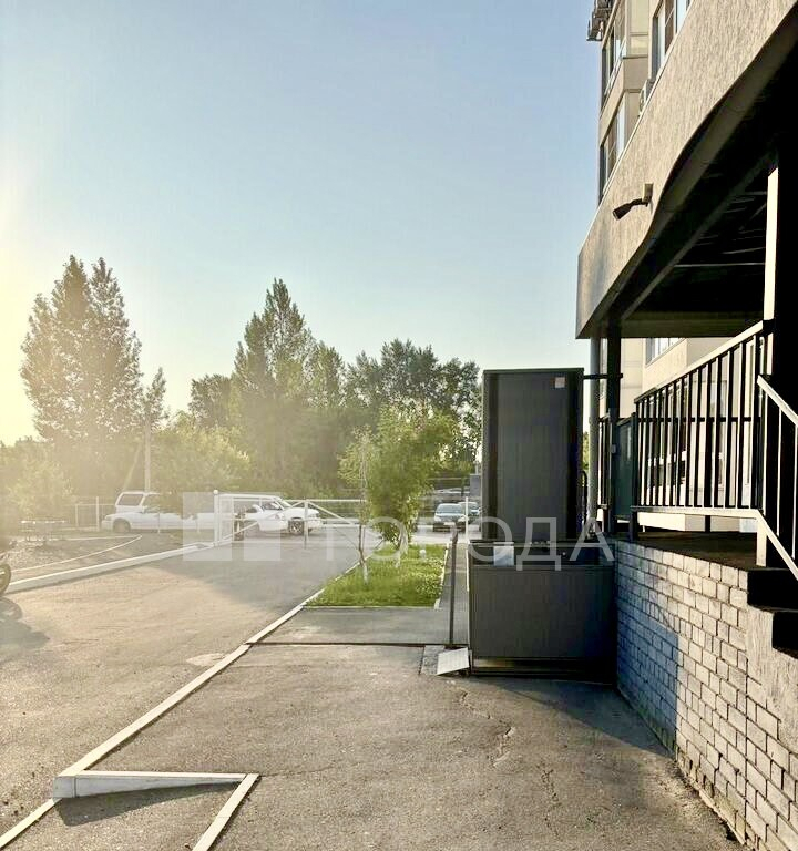 квартира г Барнаул ул Смирнова 1а фото 15