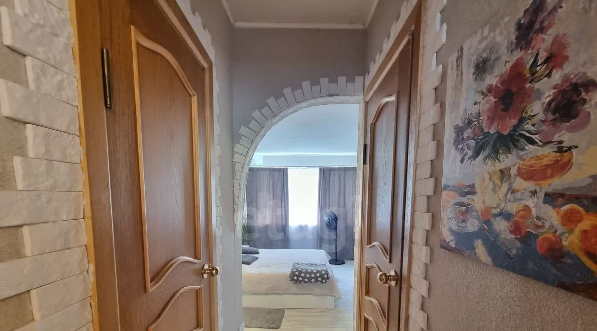 квартира г Саратов р-н Волжский ул им Мичурина И.В. 116 фото 4