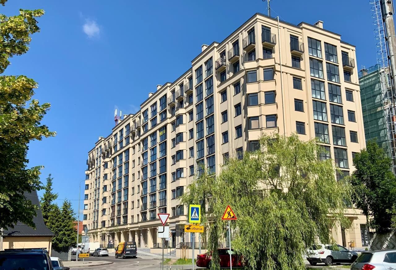 квартира г Калининград р-н Ленинградский ул Старшины Дадаева 55 корп. 2 фото 1