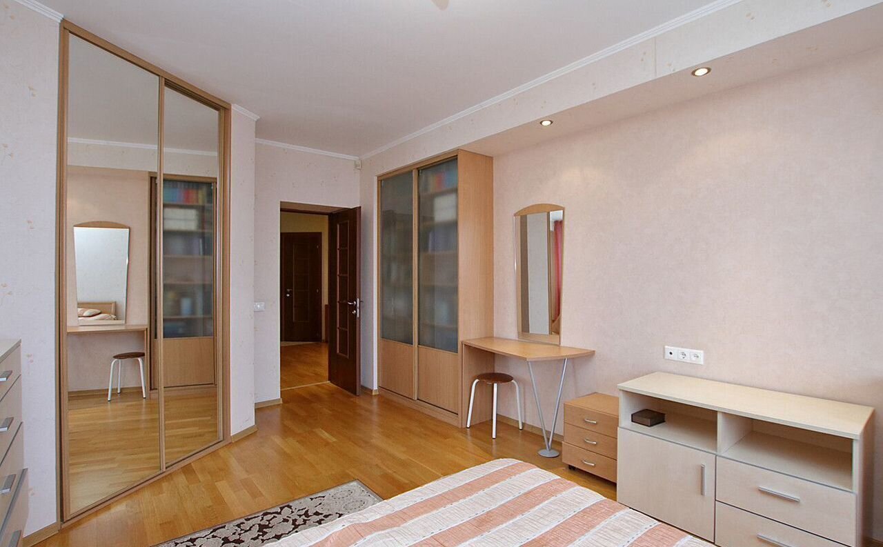 квартира г Пермь р-н Дзержинский ул Василия Каменского 10а фото 18