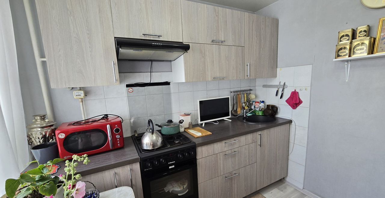 квартира г Омск р-н Кировский ул Талалихина 22 фото 1