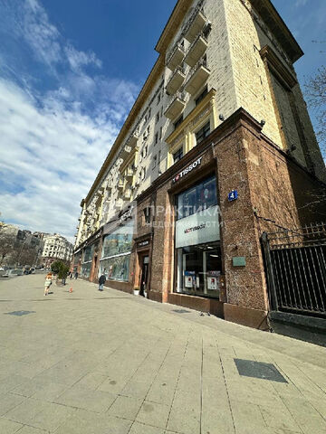 метро Театральная дом 3с/1 фото