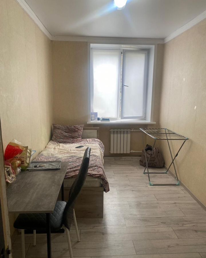 комната г Саратов р-н Волжский ул. имени Н. Г. Чернышевского, 132 фото 3