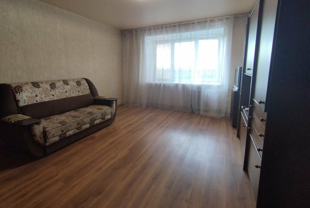 квартира г Казань Яшьлек ул Коммунаров 1/6 фото 2