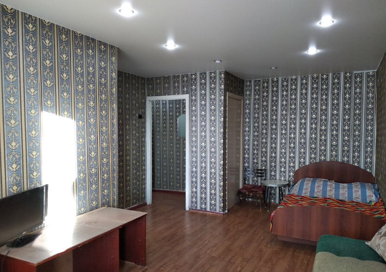 квартира г Краснокамск ул 50 лет Октября 1 фото 3