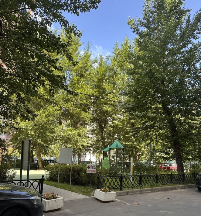 гараж г Москва метро Киевская пр-кт Кутузовский 8 фото 3