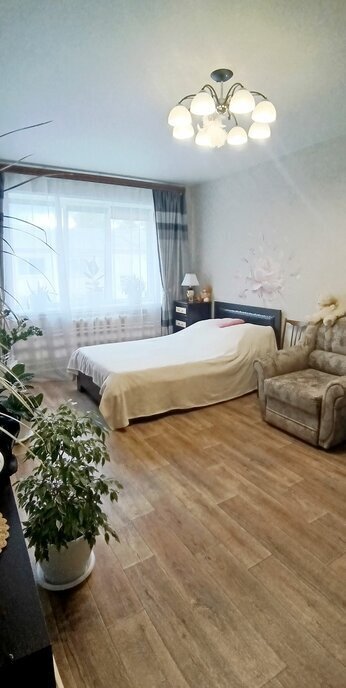 комната г Нижний Новгород р-н Автозаводский Соцгород Парк культуры пр-кт Ильича 24 фото 1