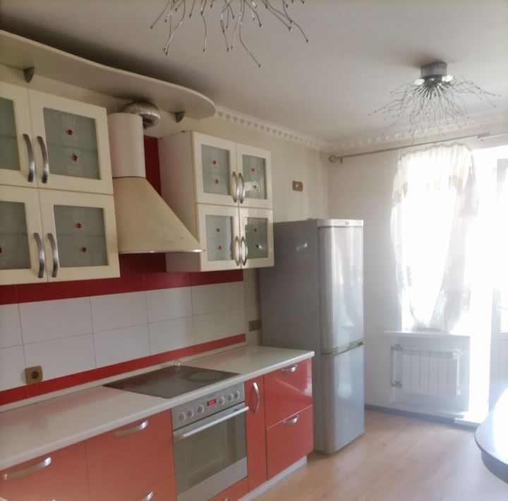 квартира г Тольятти р-н Автозаводский ул Офицерская 17 фото 1