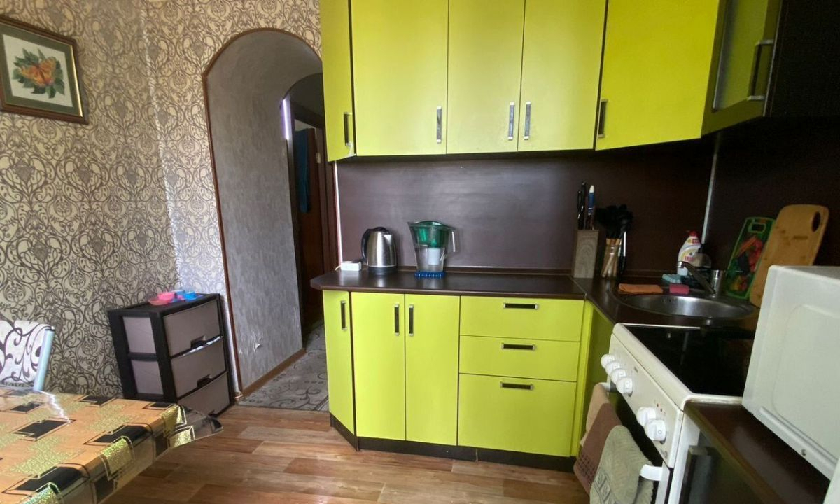 квартира г Старый Оскол м-н, Конева, 6а фото 2