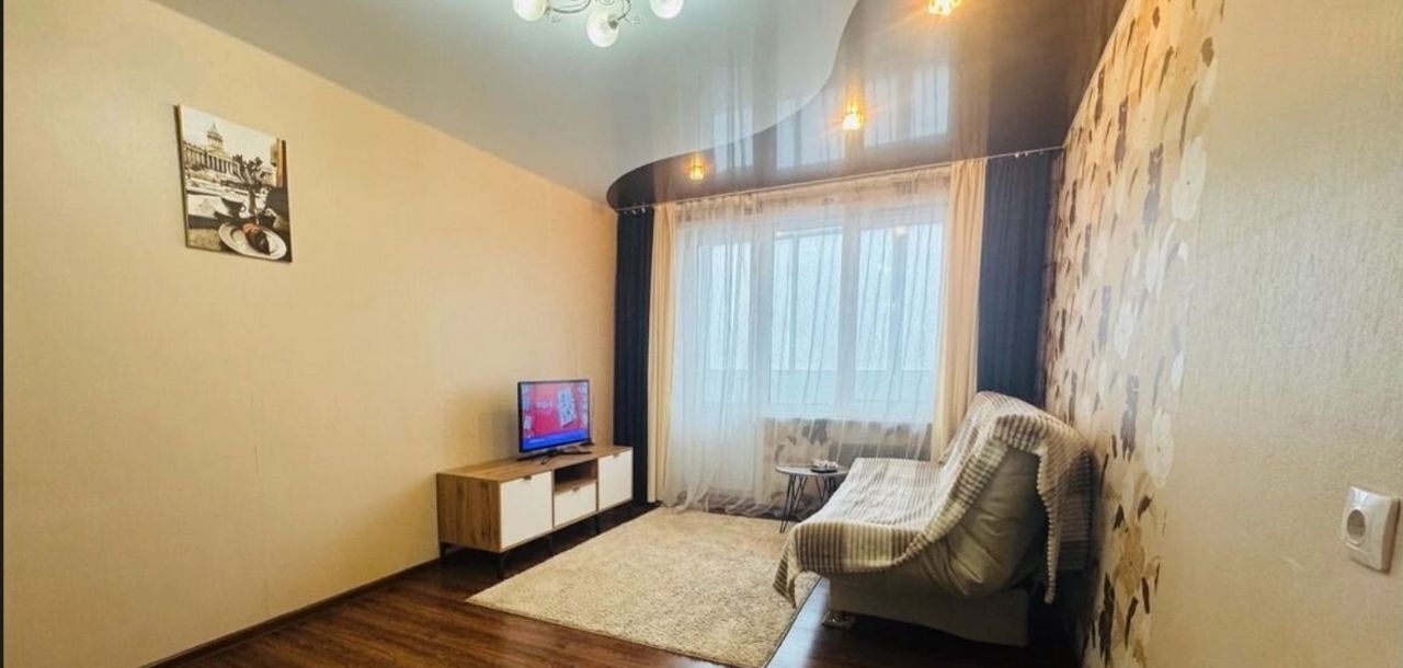 квартира г Киров р-н Ленинский ул Ивана Попова 60к/1 фото 2