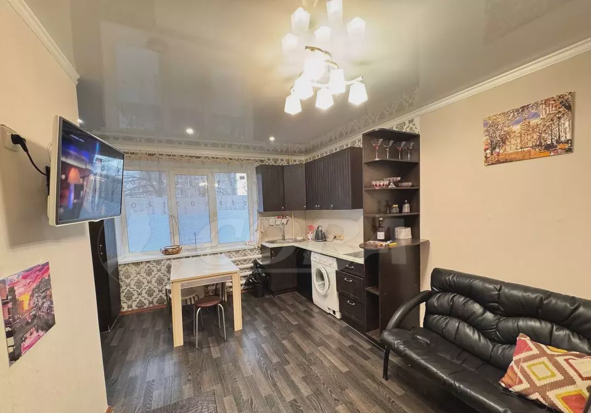 квартира г Тобольск мкр-н 7А, 35А фото 2