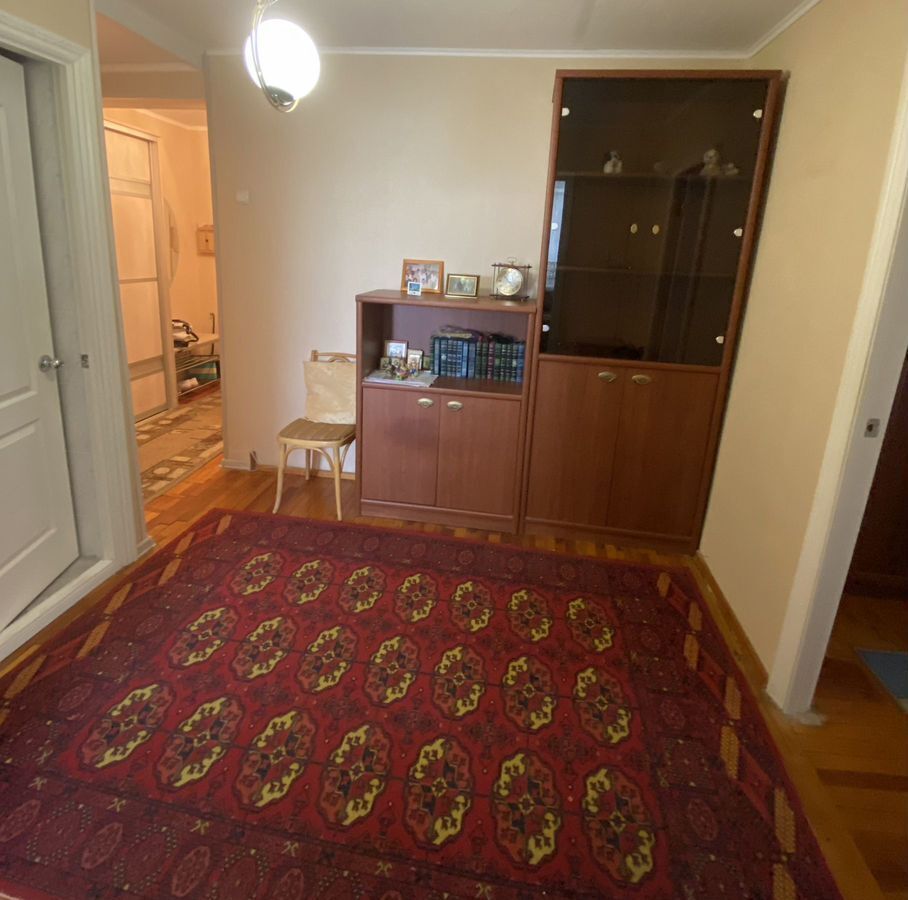 квартира г Тольятти р-н Автозаводский 1-й квартал б-р Баумана 8 фото 4