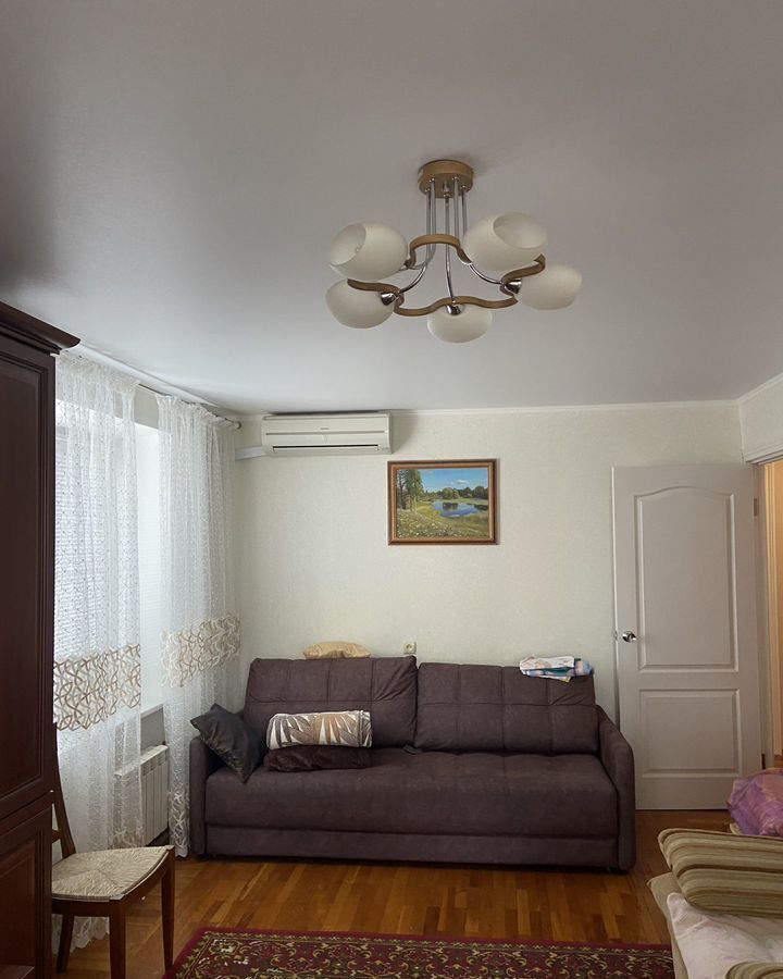 квартира г Тольятти р-н Автозаводский 1-й квартал б-р Баумана 8 фото 10