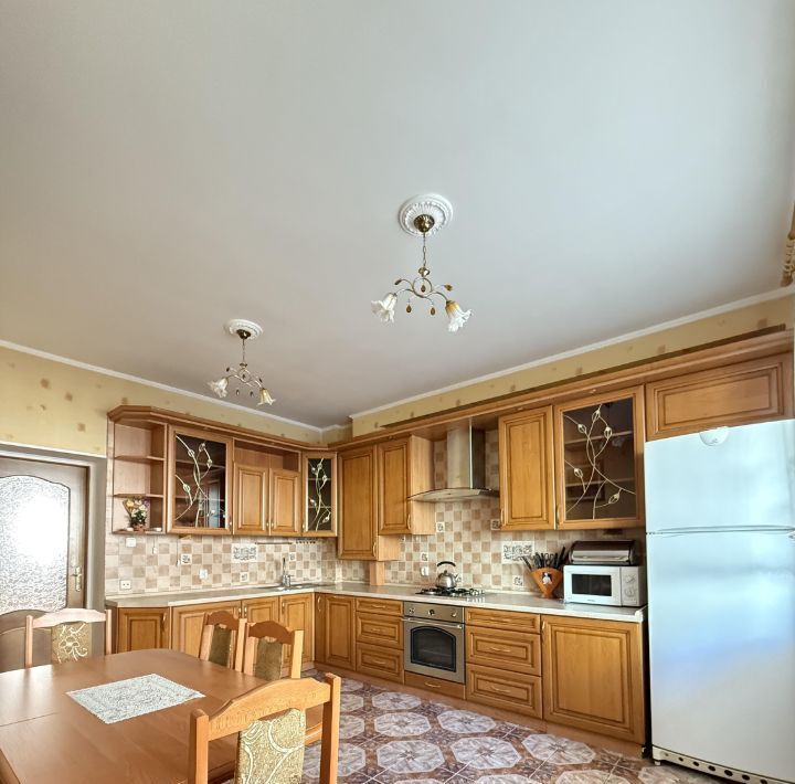 квартира г Калининград р-н Центральный ул Красная 261а фото 1