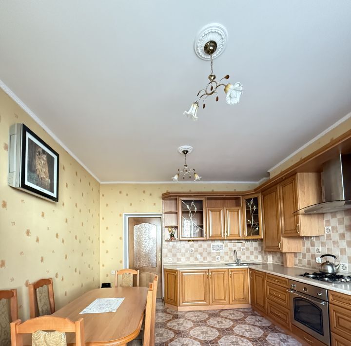 квартира г Калининград р-н Центральный ул Красная 261а фото 2