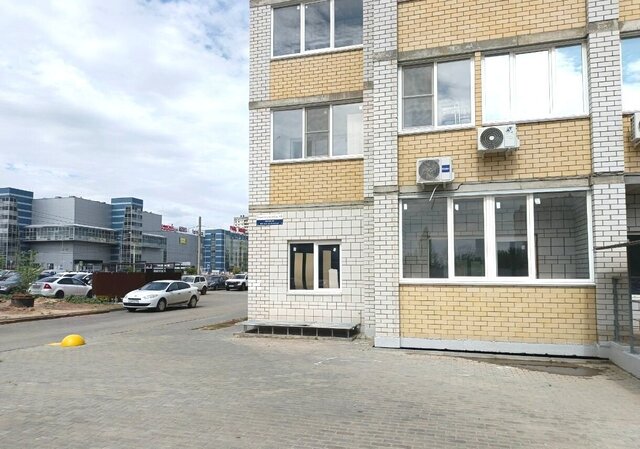 р-н Дзержинский район Семь Ветров б-р 30-летия Победы 19б фото