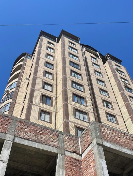 квартира г Махачкала р-н Ленинский пр-кт Амет-хана Султана 37 фото 1