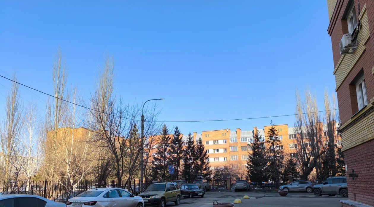 офис г Омск р-н Центральный ул 5 Армии 14 фото 3