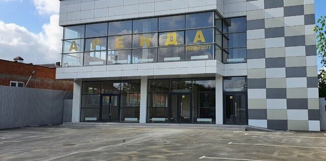 торговое помещение ул им. Селезнева 22 фото
