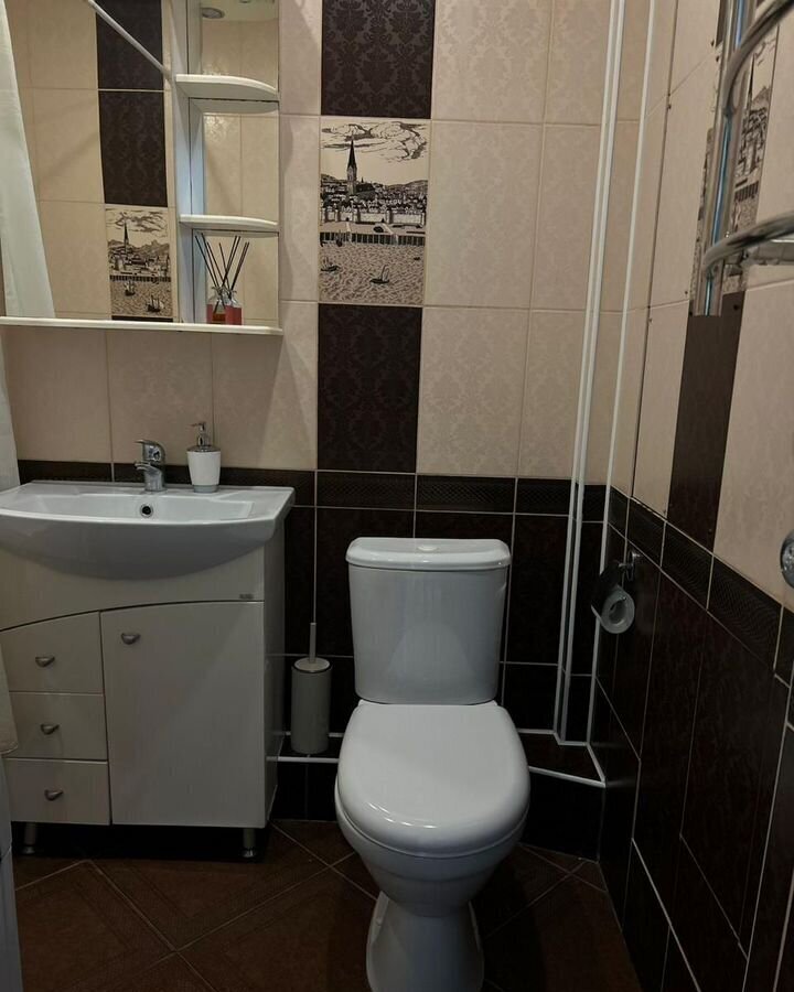 квартира г Омск р-н Кировский пр-кт Комарова 21к/1 фото 7