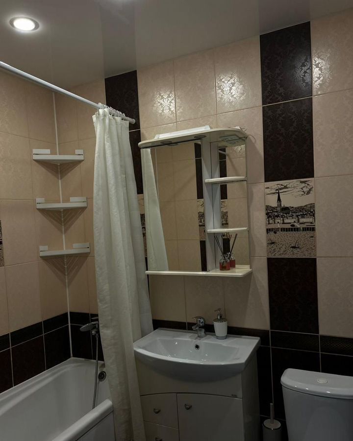 квартира г Омск р-н Кировский пр-кт Комарова 21к/1 фото 9