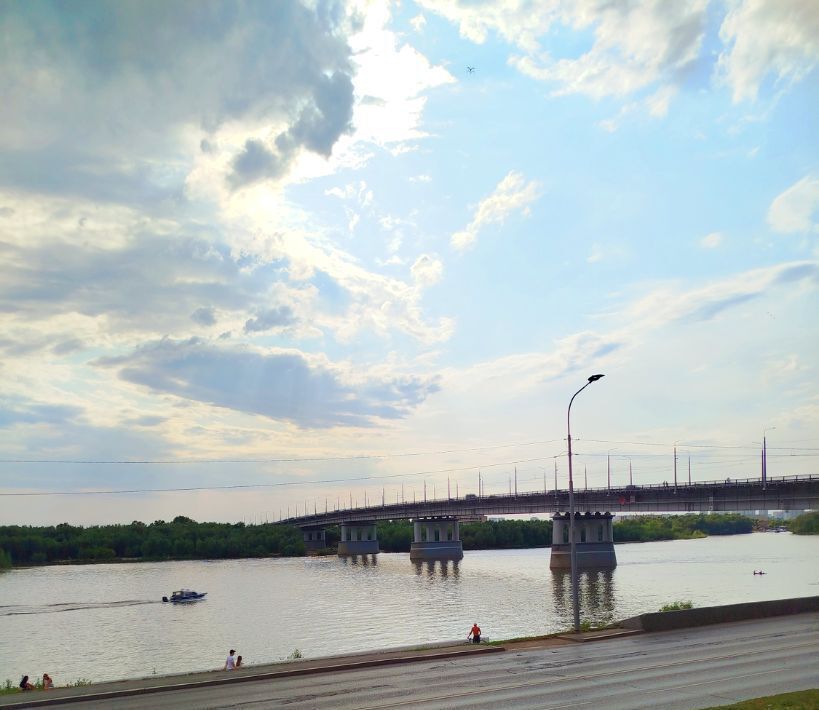 квартира г Омск р-н Центральный пр-кт Карла Маркса 12 фото 3