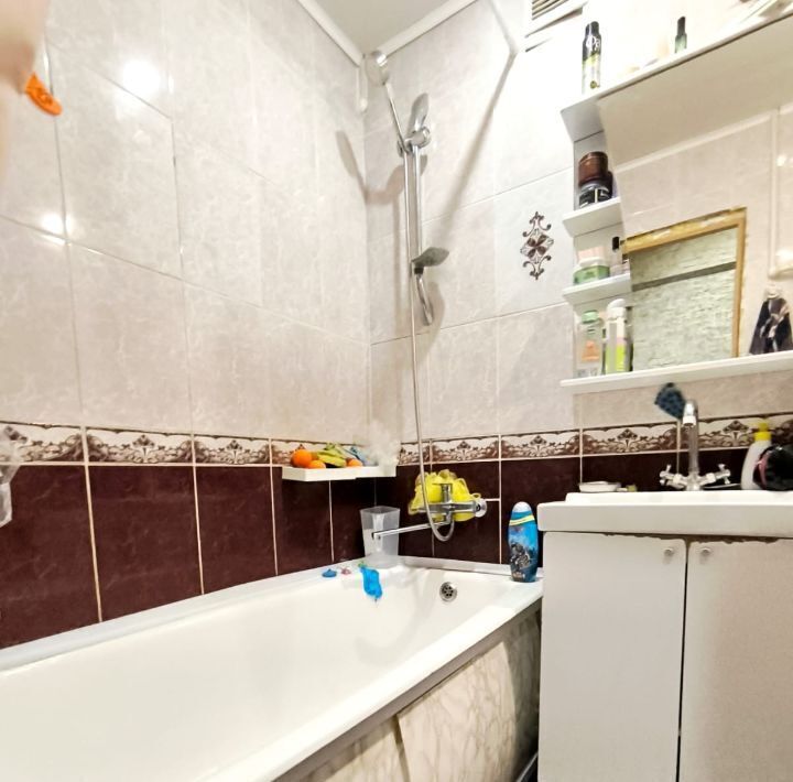 квартира г Омск р-н Октябрьский ул 75 Гвардейской бригады 10б фото 11