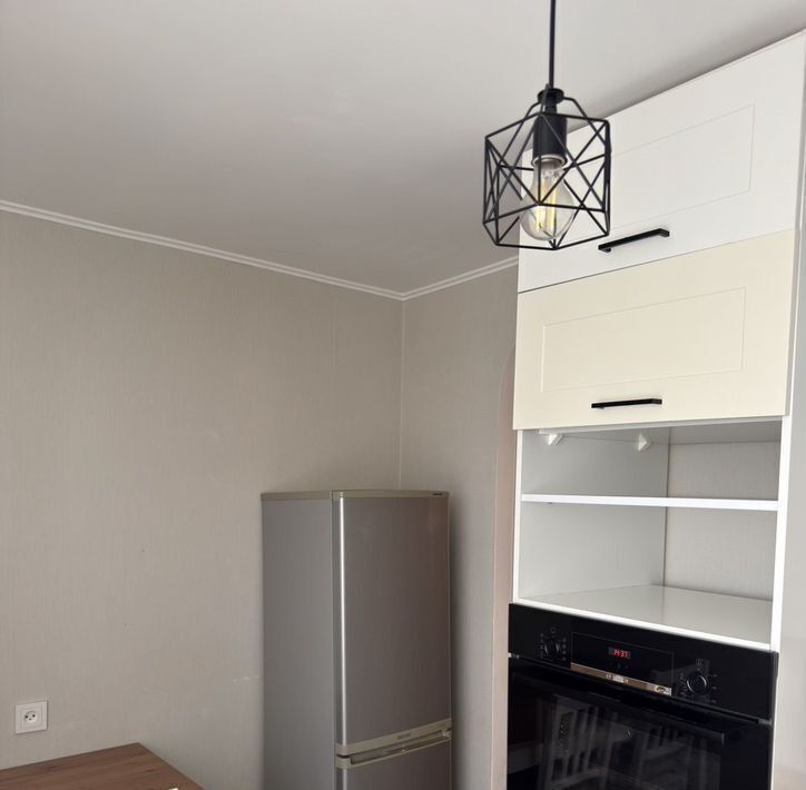 квартира г Симферополь р-н Центральный ул Миллера Ж.А. 60 фото 4
