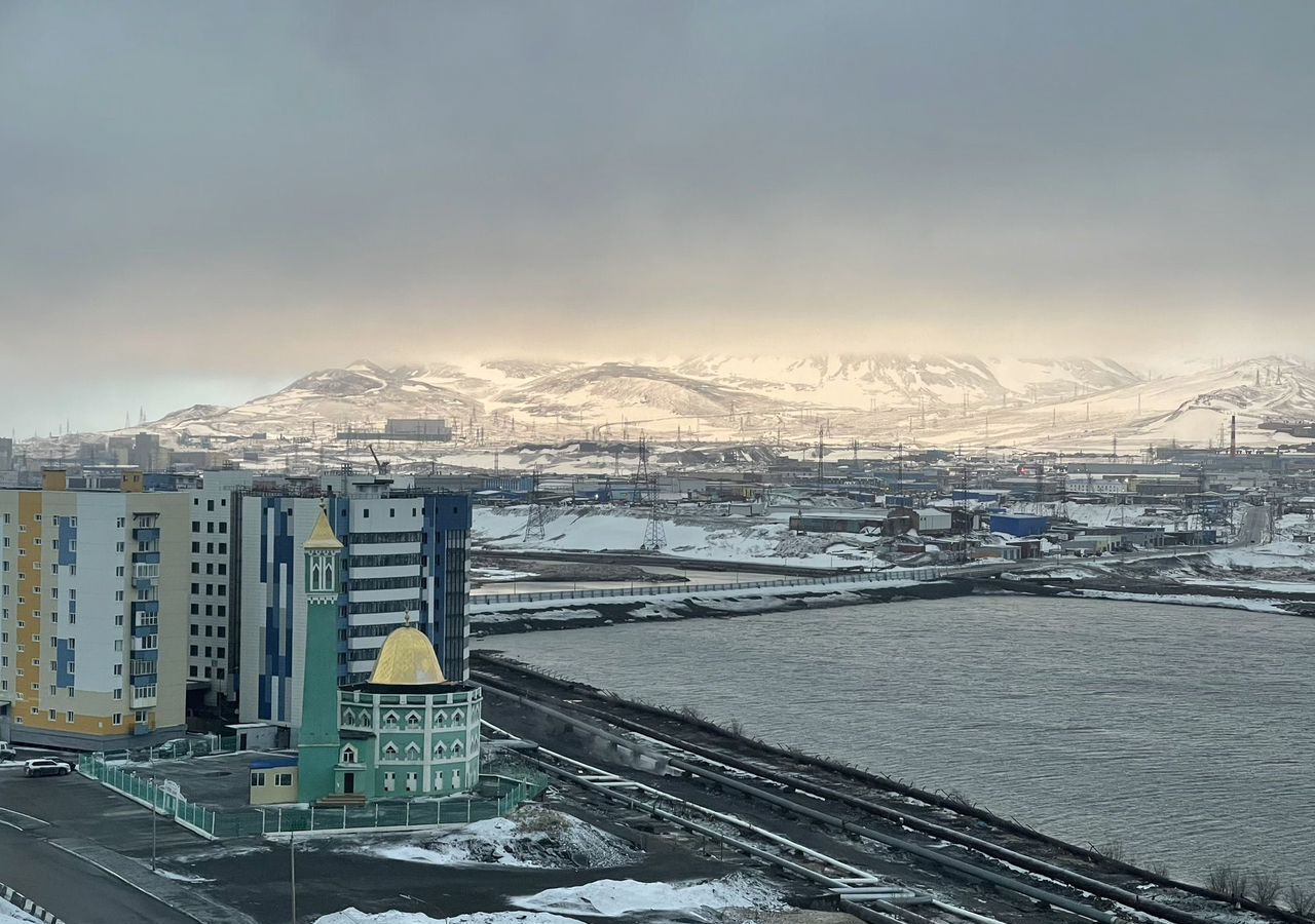 квартира г Норильск наб. Урванцева, 49к 1 фото 4