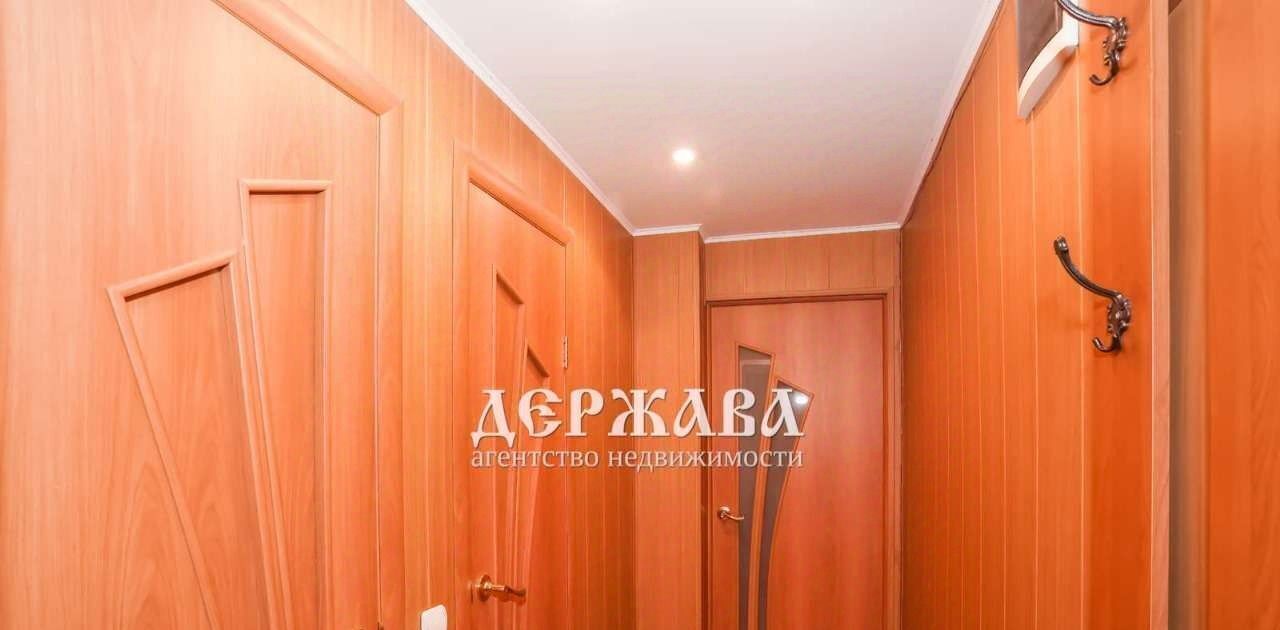 квартира г Старый Оскол ул Володарского 19а фото 2