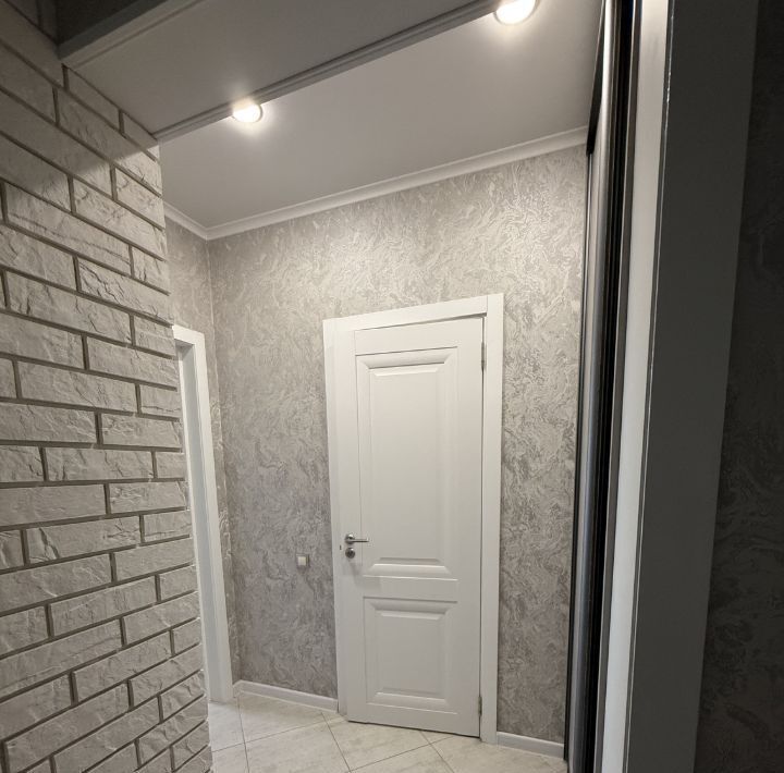 квартира г Оренбург р-н Дзержинский ул. Фронтовиков, 8/3 фото 6