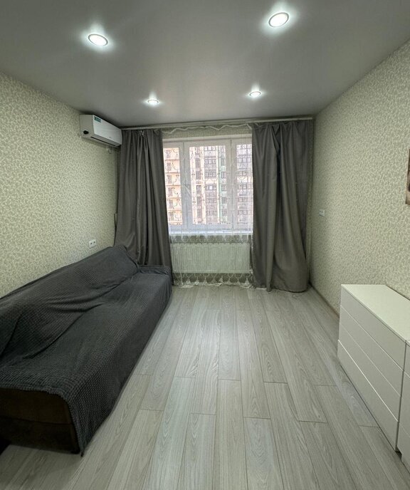 квартира г Краснодар ул им. Валерия Гассия 4/7к 1 фото 2