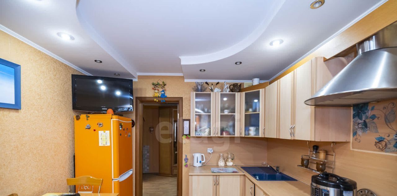 квартира г Сургут 9-10-й микрорайон ул Просвещения 39 фото 11