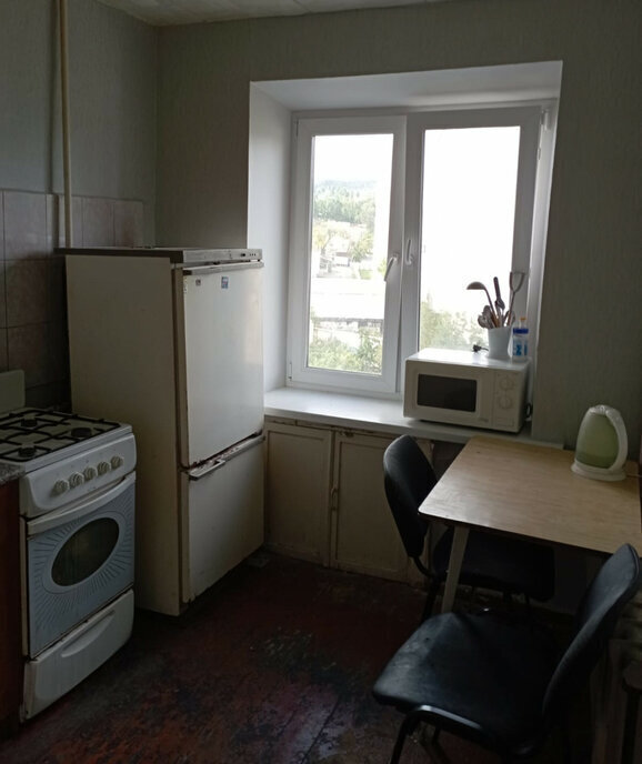 квартира г Саратов р-н Октябрьский улица имени В. Г. Клочкова, 72 фото 8
